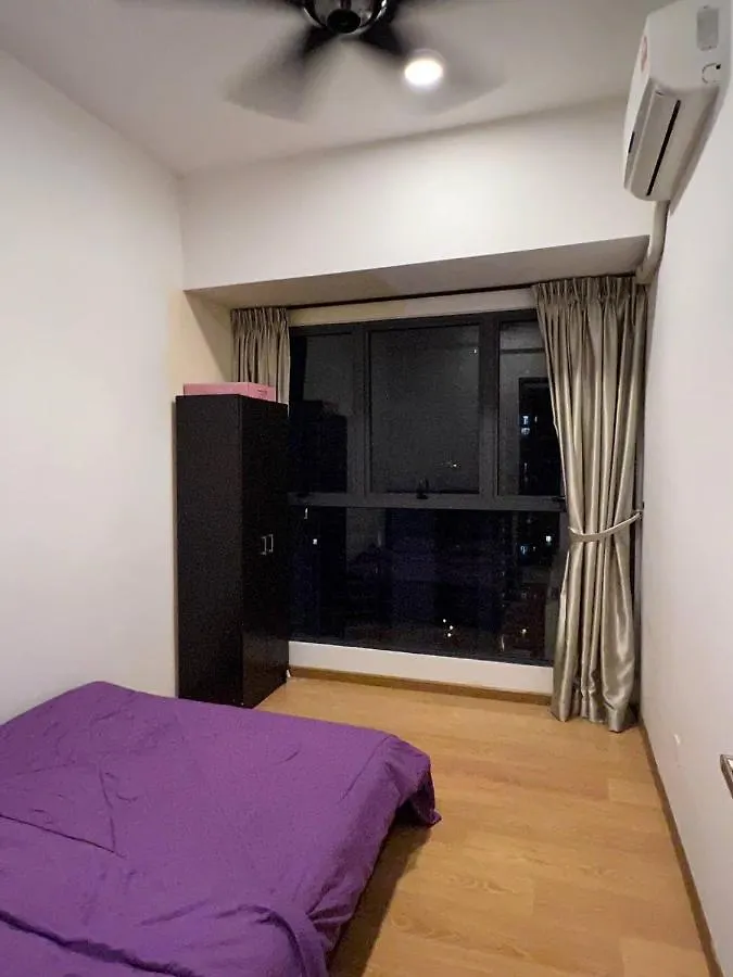 Iai Jb Homestay @ Country Garden Johor Bahru