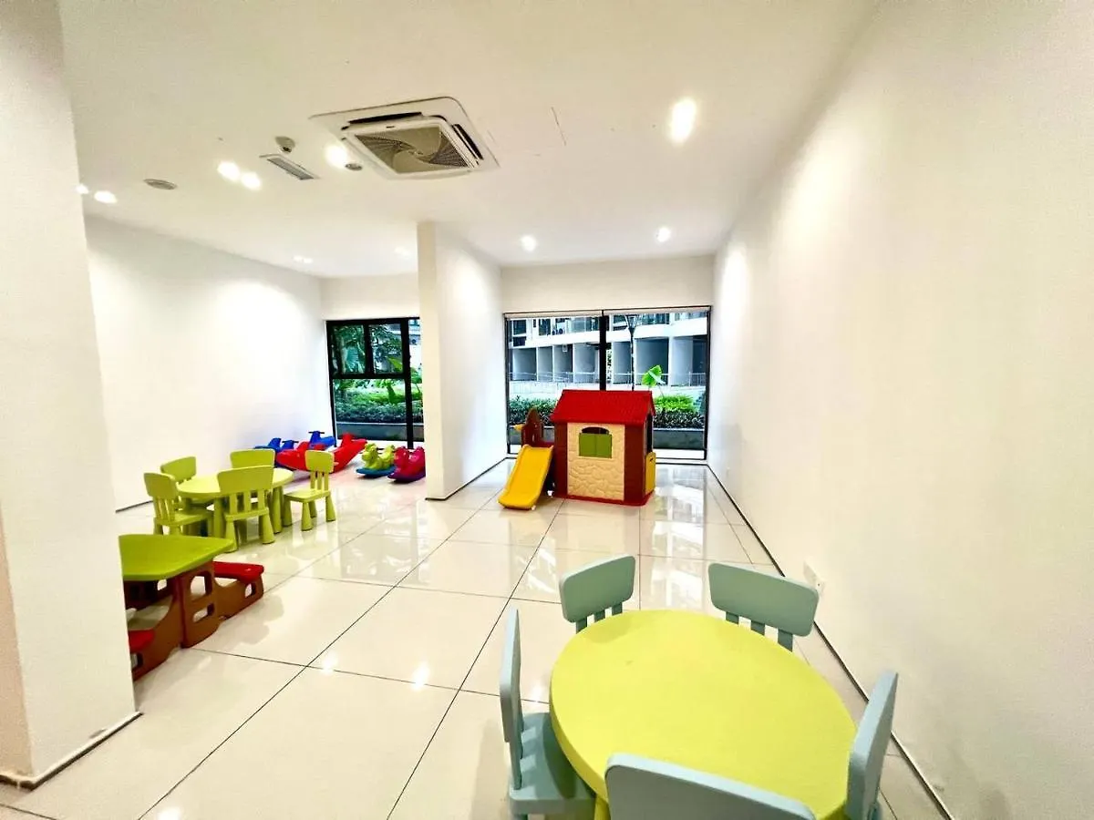 Iai Jb Homestay @ Country Garden Johor Bahru Apartment